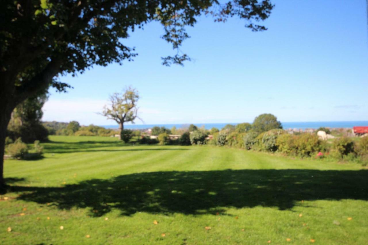 Bed and Breakfast Les Champs Rabats Villers-sur-Mer Esterno foto